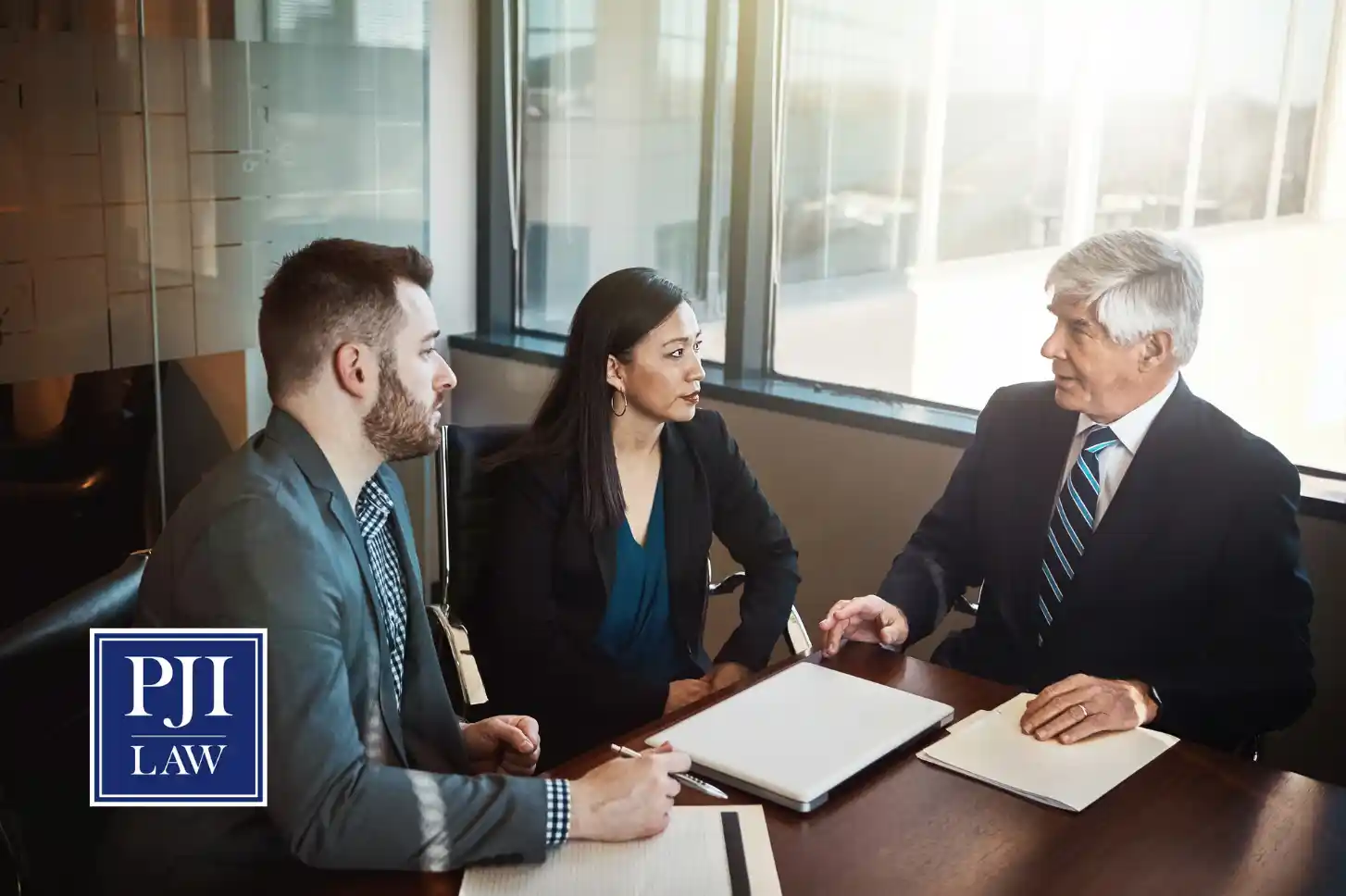 Blog 42 How to Put My LLC in a Trust In Richmond, VA | T: (804) 653-3450